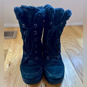 Kamik Snow Boots, size 9. Only wore once or twice! Great condition!